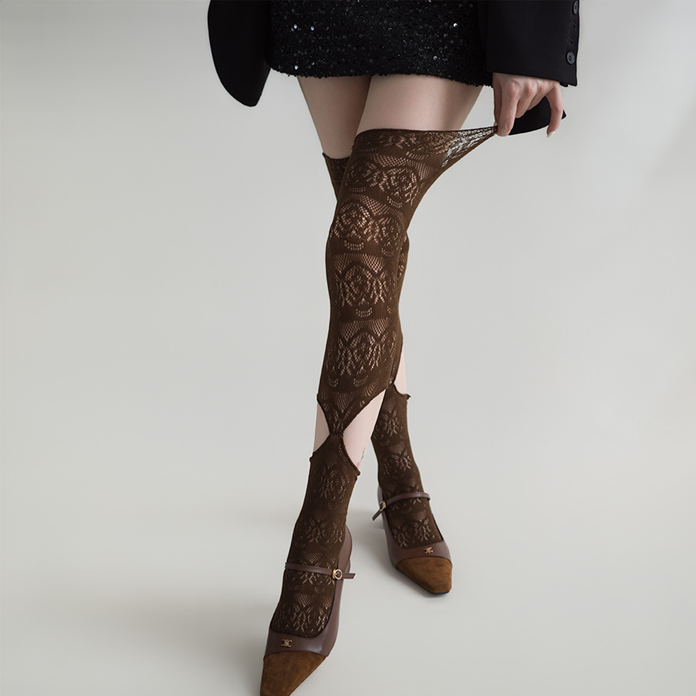 Women's Lace Hollow Over Knee  - Fishing Socks 评论和价格